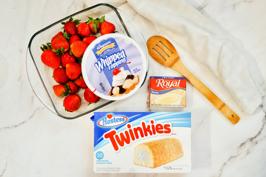 Strawberry Twinkie Cake