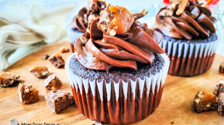 Chocolate Caramel Candy Bar Cupcakes