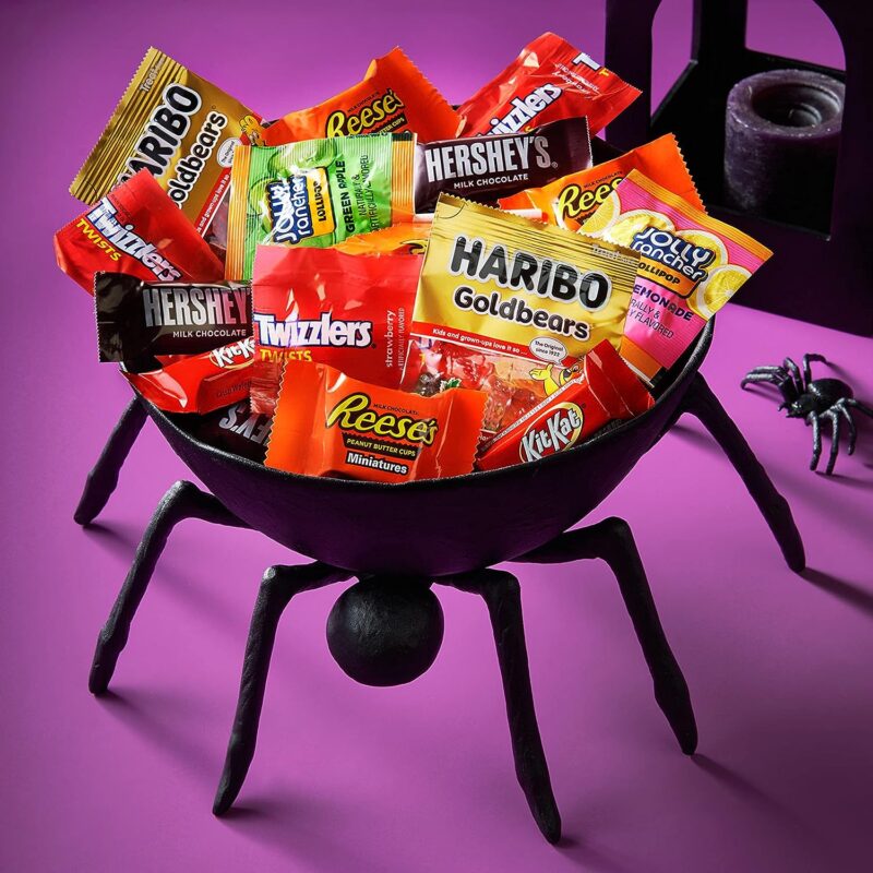 Halloween candy in bowl