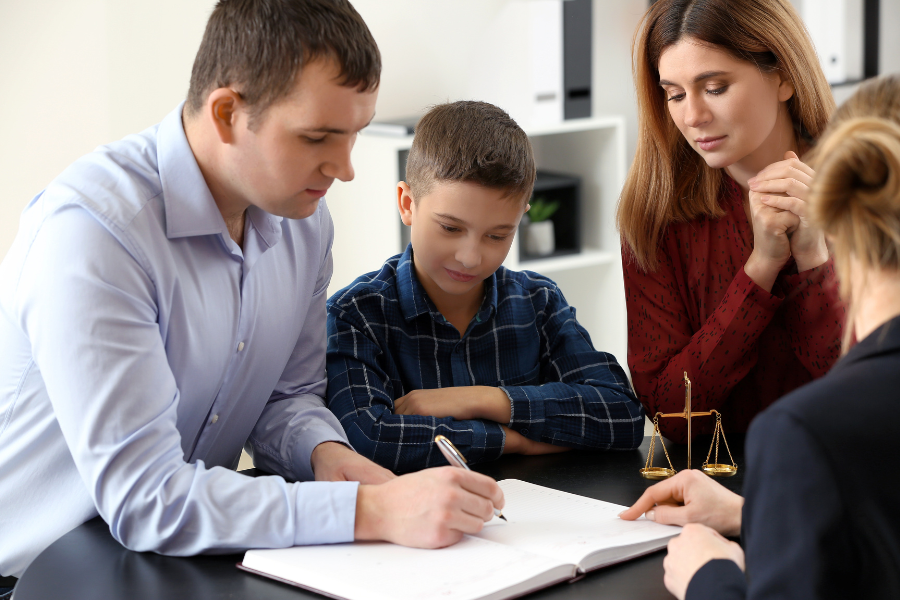 boy with parents