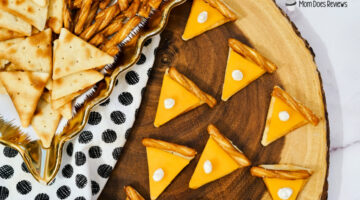 Make Pie-Shaped Cheese and Crackers