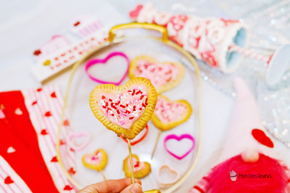 Valentine's pop-tart pops