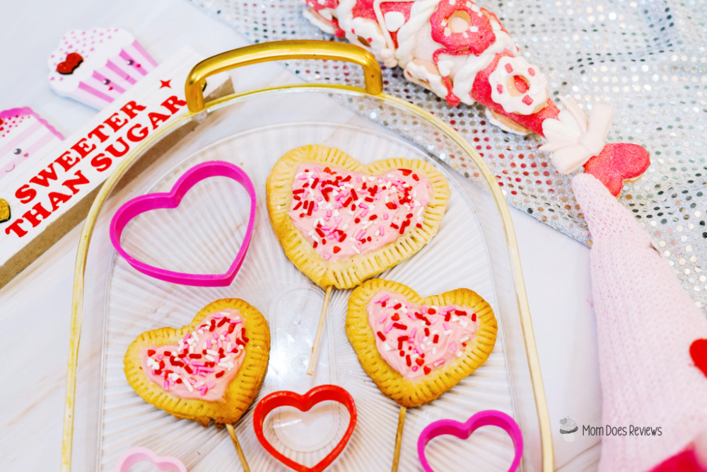 Valentine's pop-tart pops