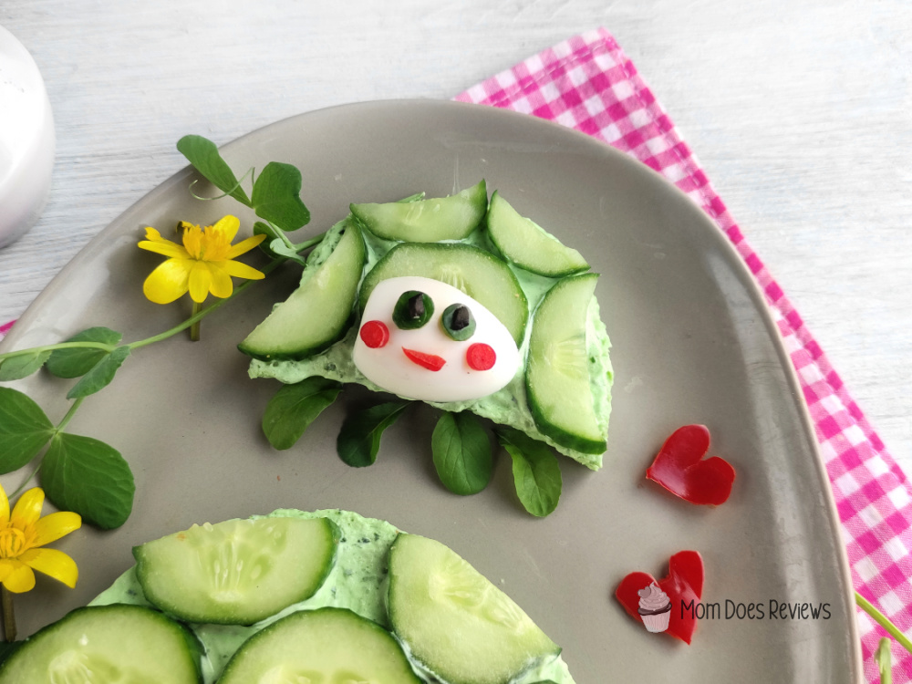Cucumber sandwich