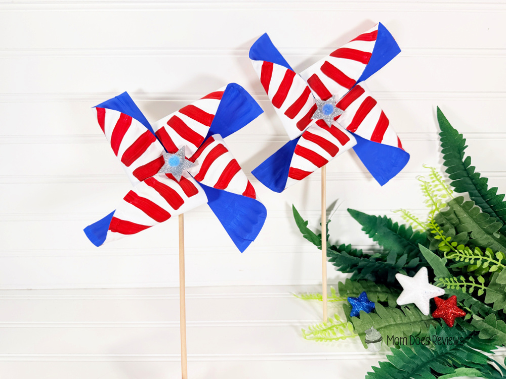 Patriotic Pinwheel Craft - Mom Does Reviews