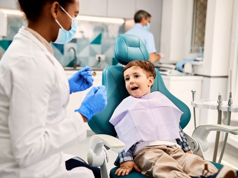 child at dentist
