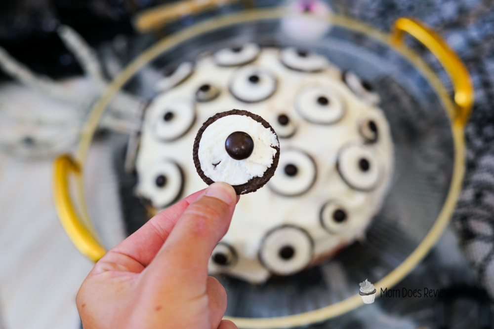 Halloween Eyeball Cake
