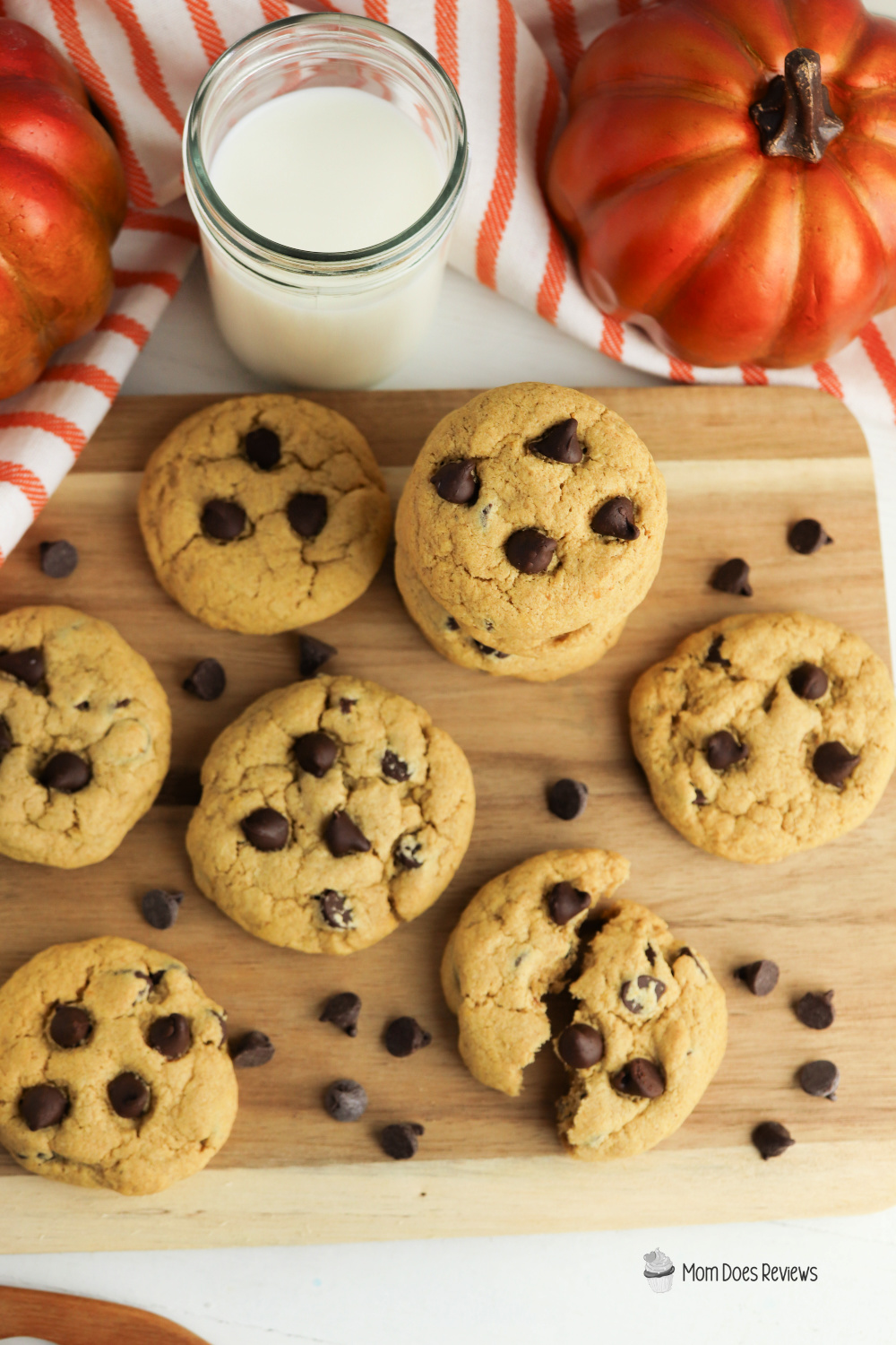 Pumpkin Chocolate Chip Cookies