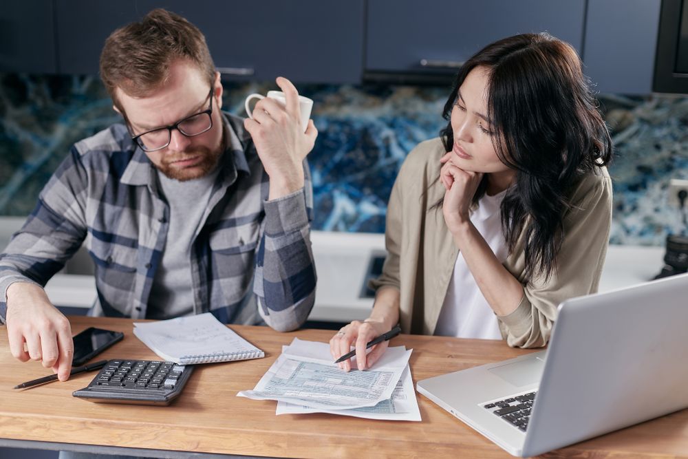 couple with laptop