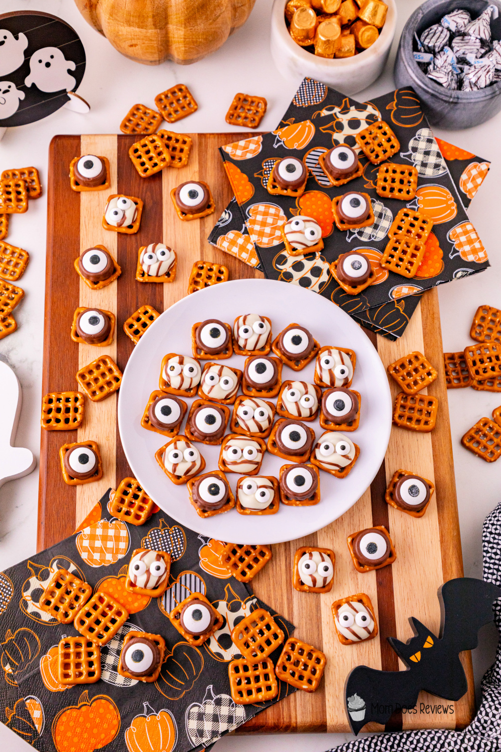 Halloween Monster Eye Pretzels