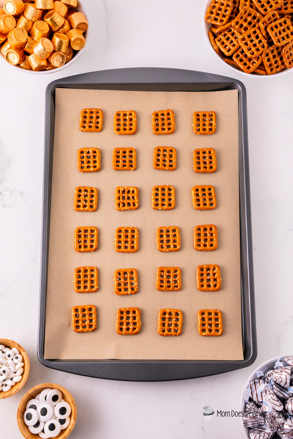 Halloween Monster Eye Pretzels