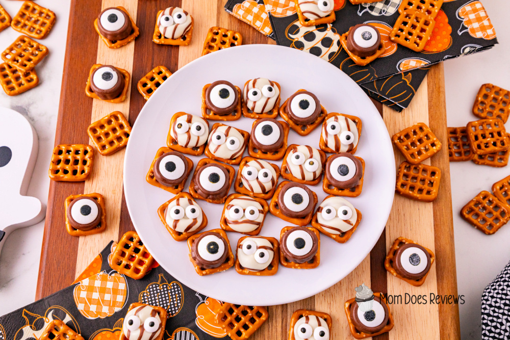 Halloween Monster Eye Pretzels