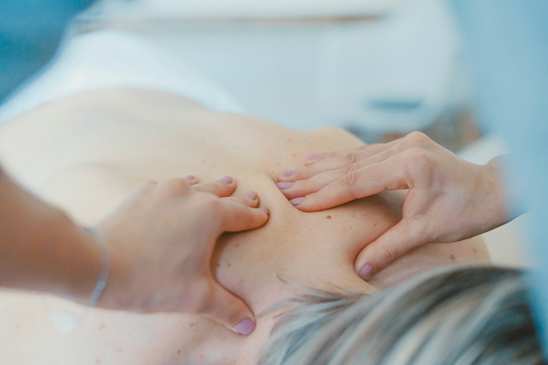 lady getting back massage