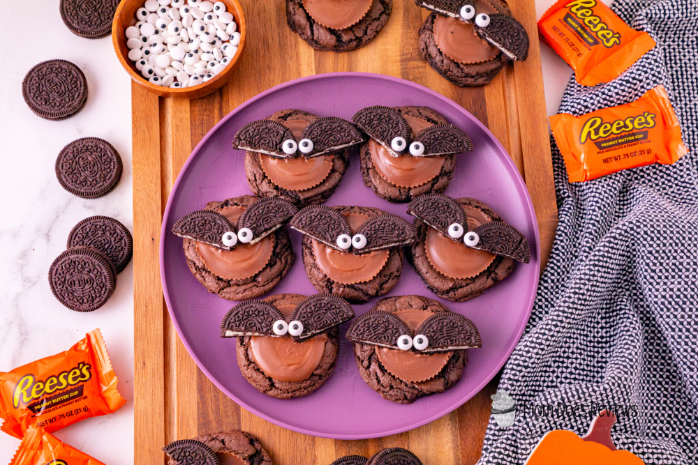 Reese's Oreo Bat Cookies