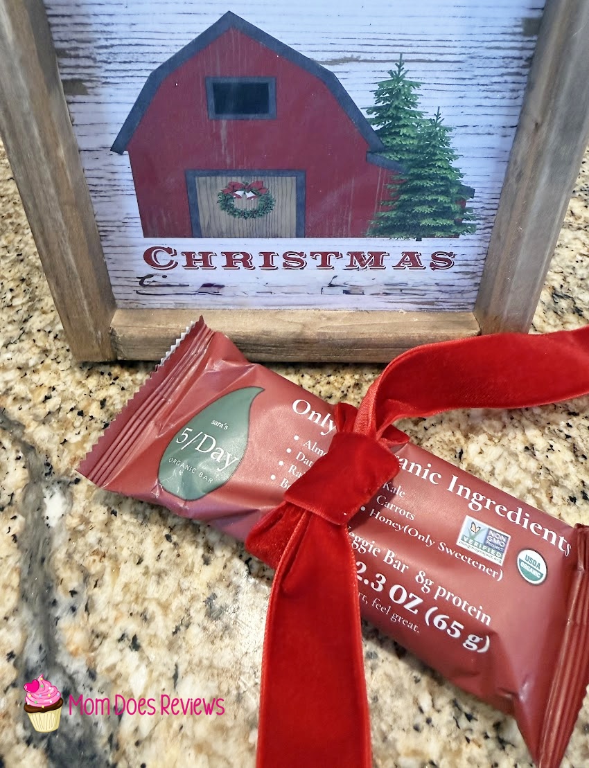 Sara's 5/Day Organic Bar wrapped with a Christmas bow